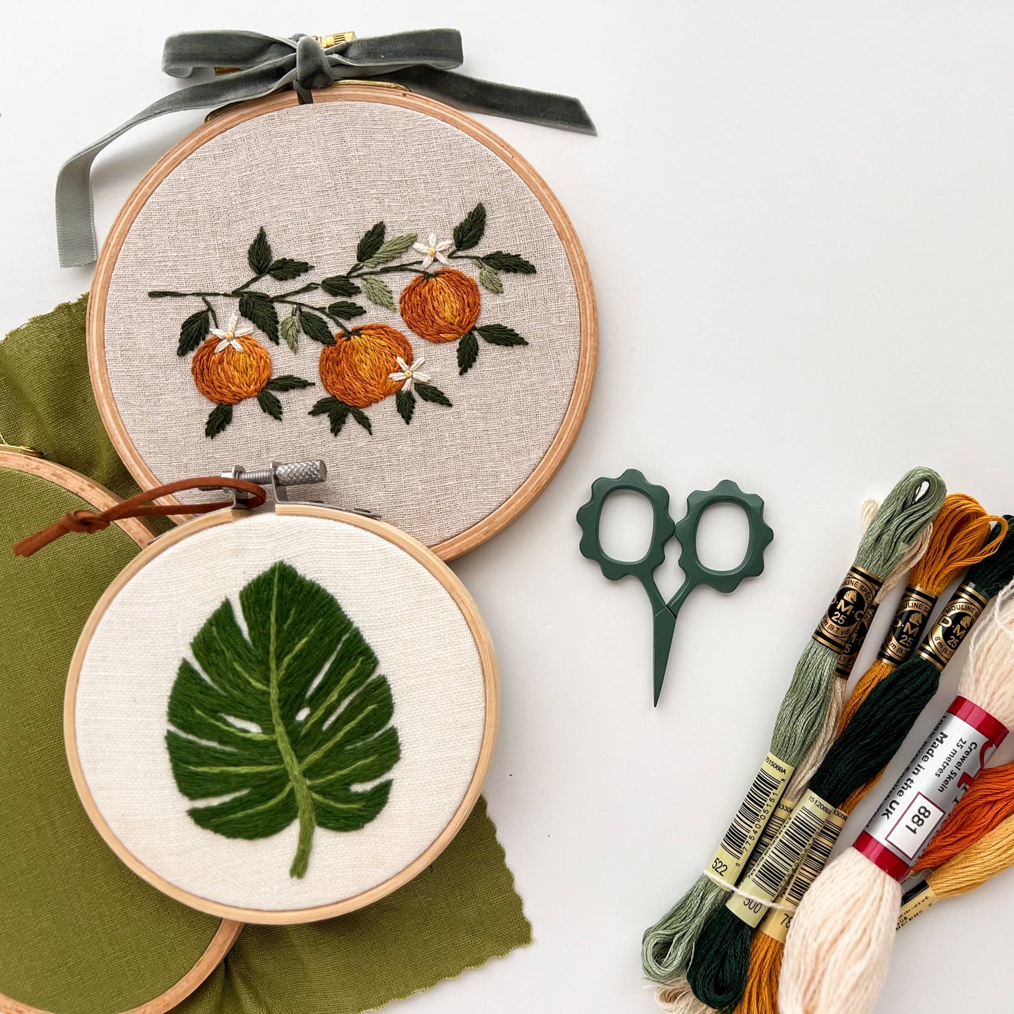 Small Flower scissors, tiny embroidery scissors: Spruce