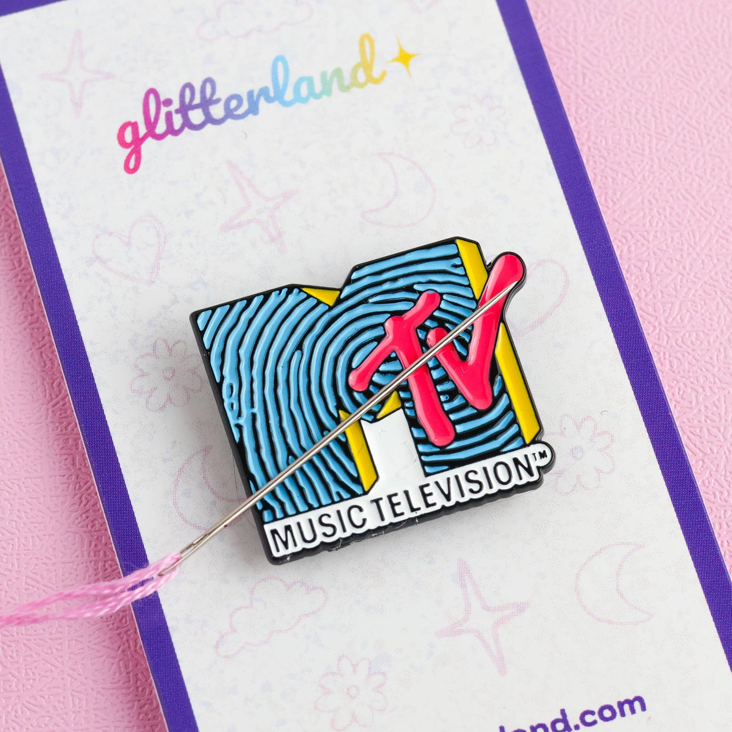MTV Needle Minder Magnet: Wavy M