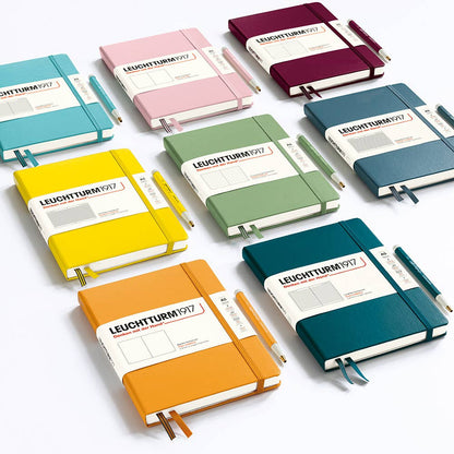 Notebooks - Medium (A5): Powder / Hardcover / Dotted