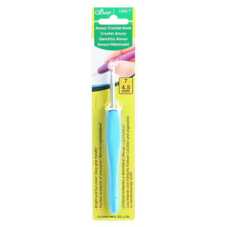 Clover- Amour Crochet Hook Size 4.5
