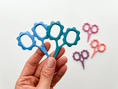 Small Flower scissors, tiny embroidery scissors: Moss
