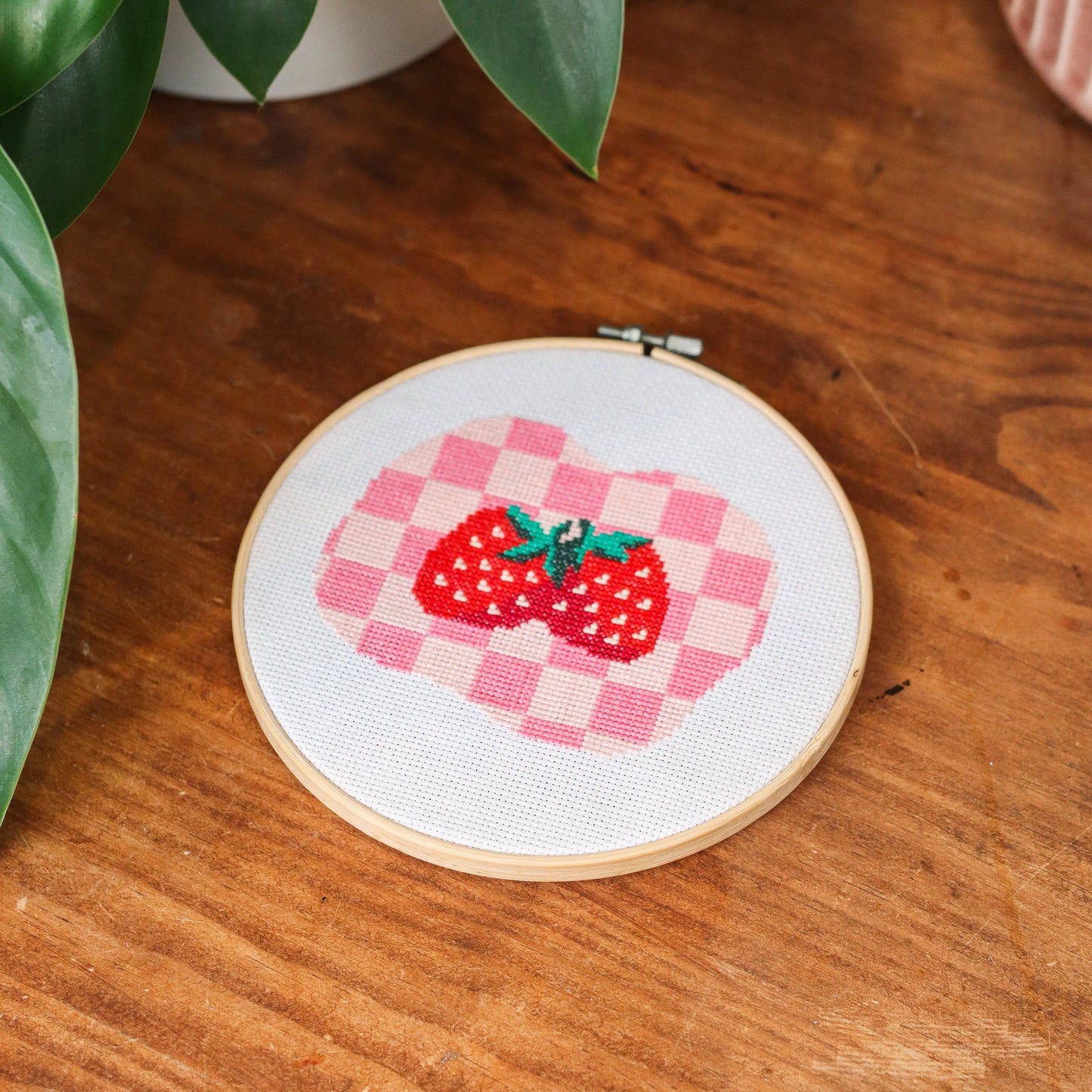 STRAWBERRY SUMMER Cross Stitch Kit