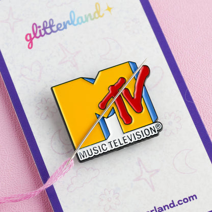 MTV Needle Minder Magnet: Wavy M