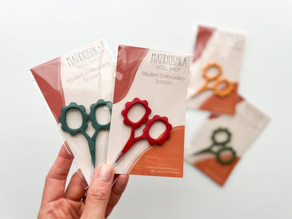 Small Flower scissors, tiny embroidery scissors: Barbie Pink