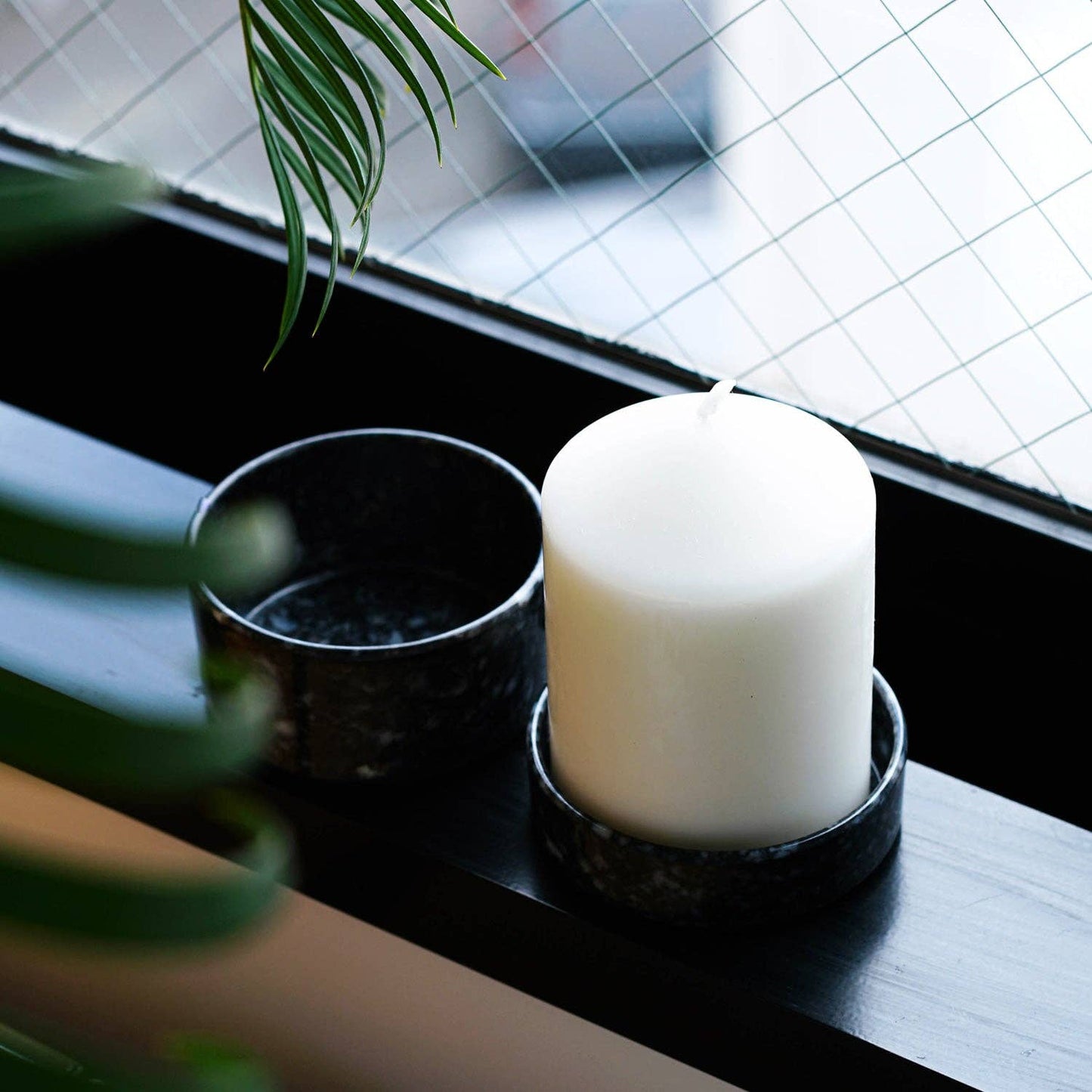 Marble Circle Desk Tray: Black