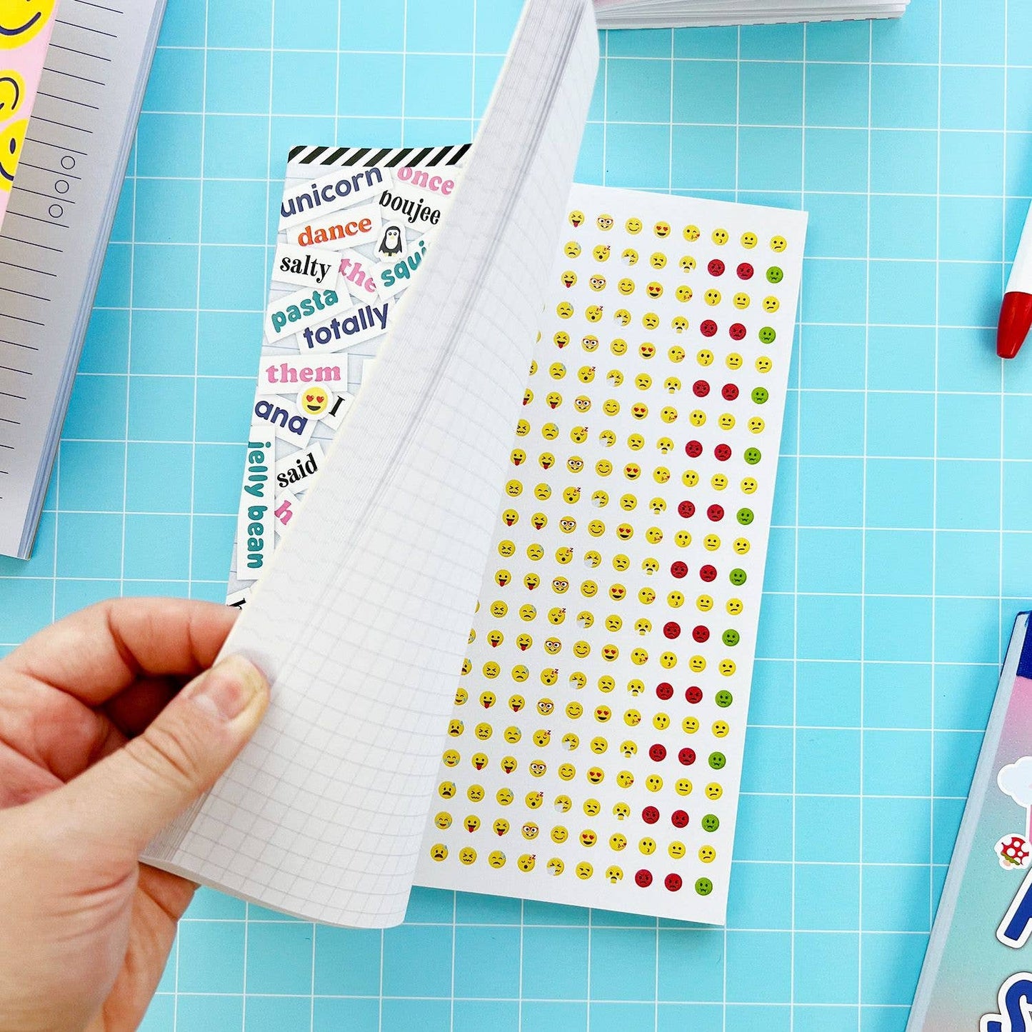 Sticker Poetry Book: Trendy: 0001