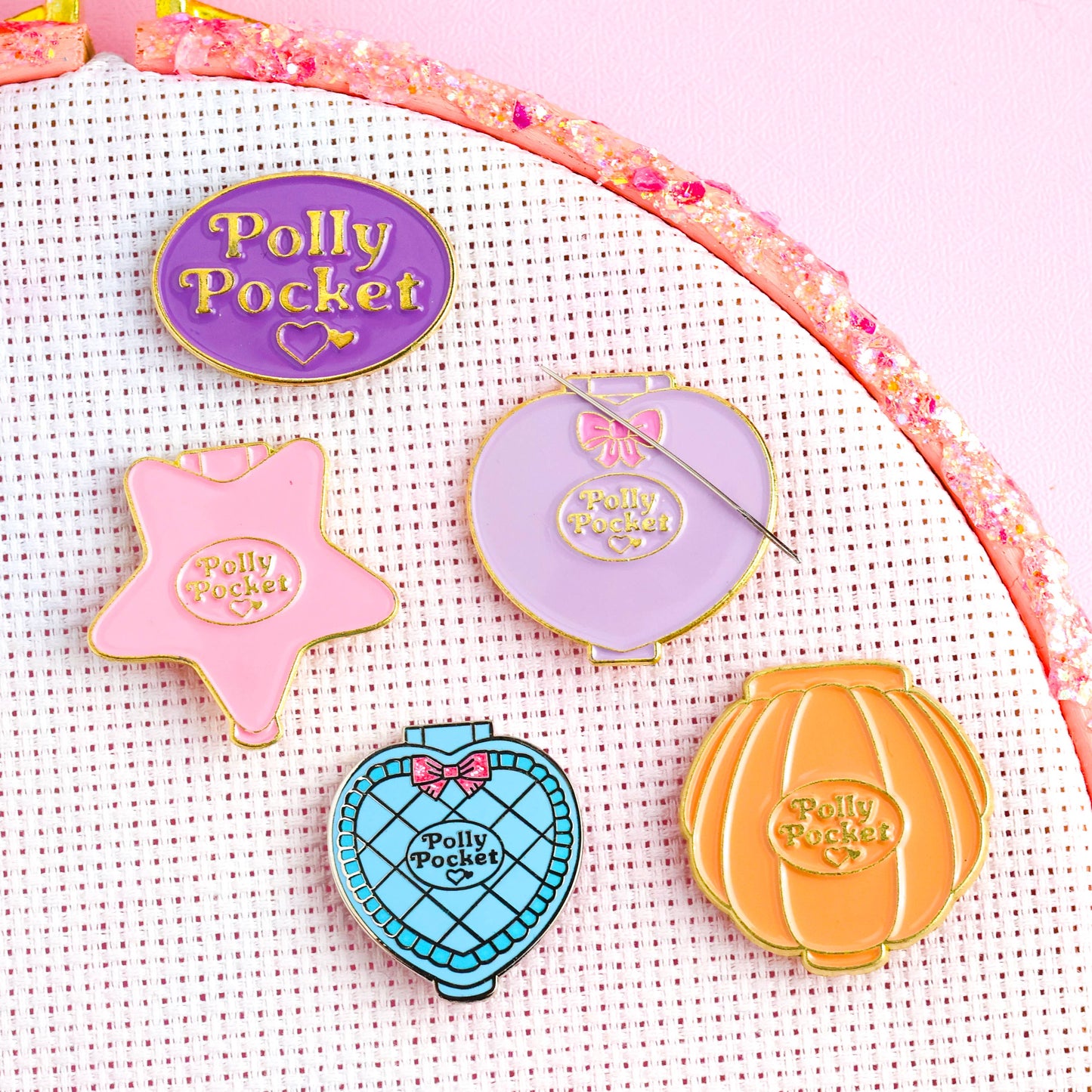 Polly Pocket Compacts Needle Minder Magnet: Purple logo