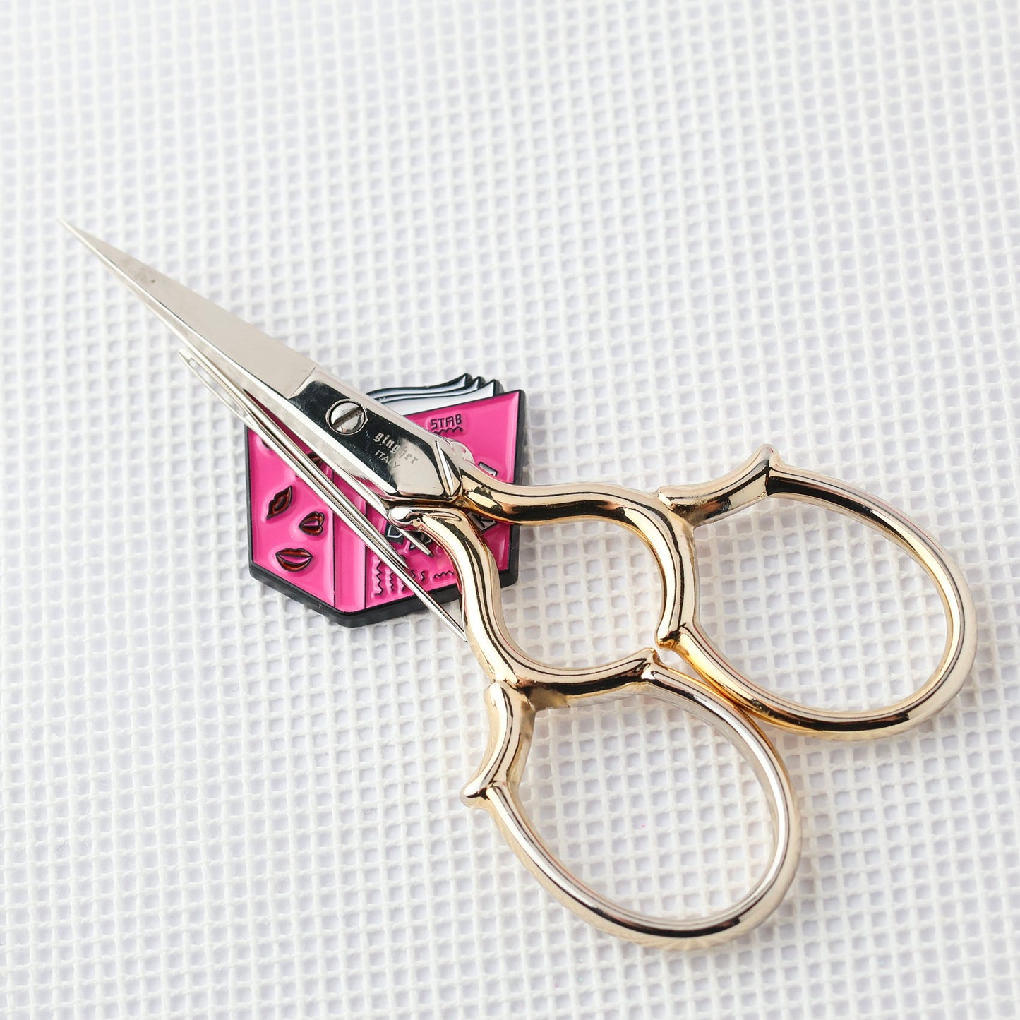 Mean Book Needle Minder