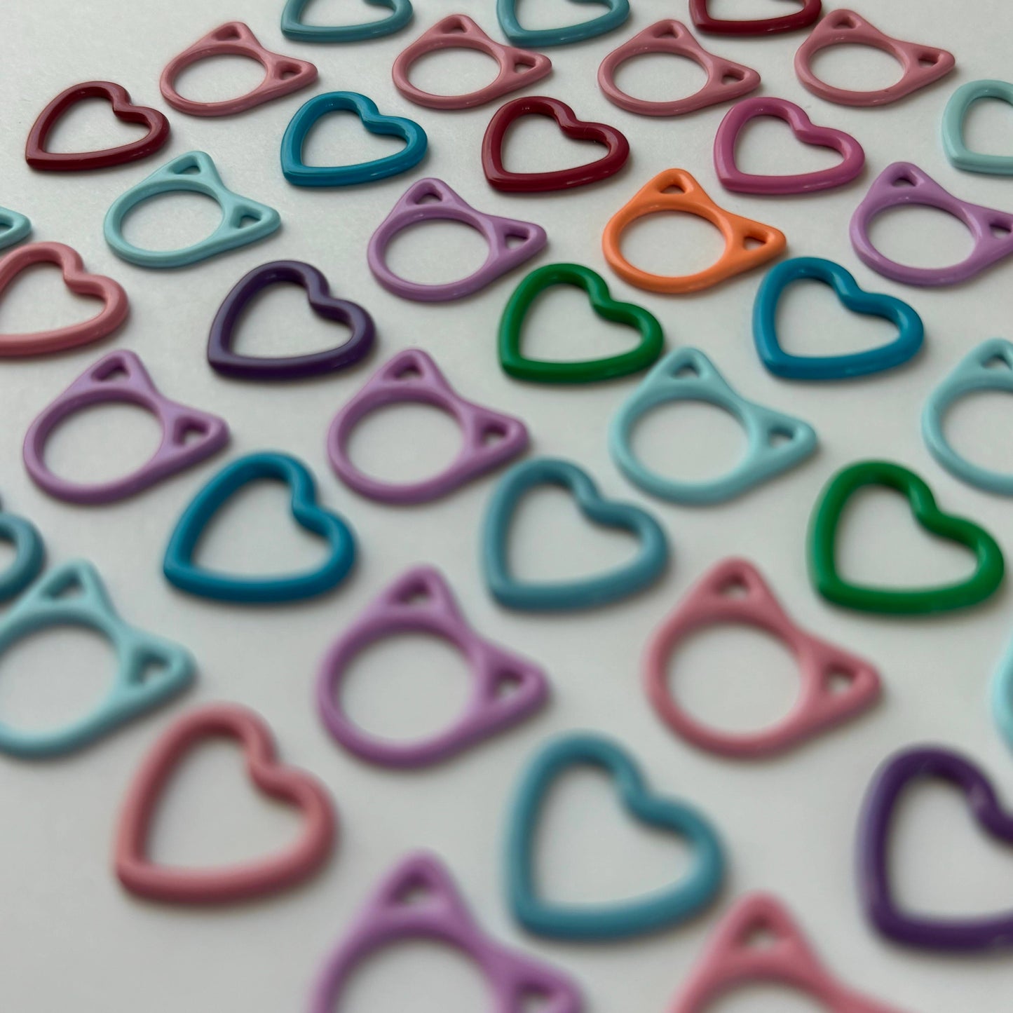 Basic Stitch Set Snag-Free Metal Stitch Markers Cat + Hearts: Cat - purple set