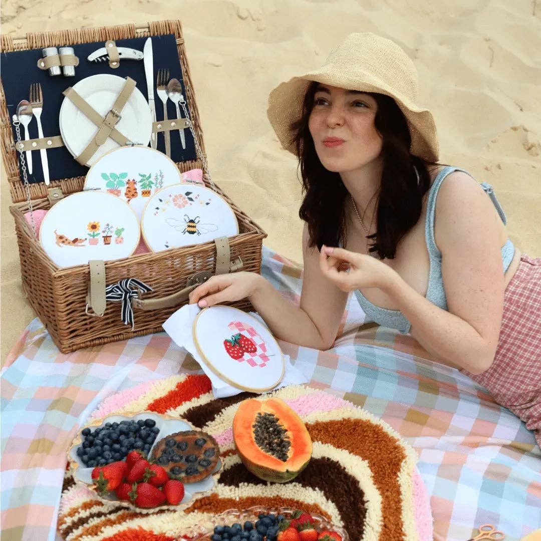 STRAWBERRY SUMMER Cross Stitch Kit