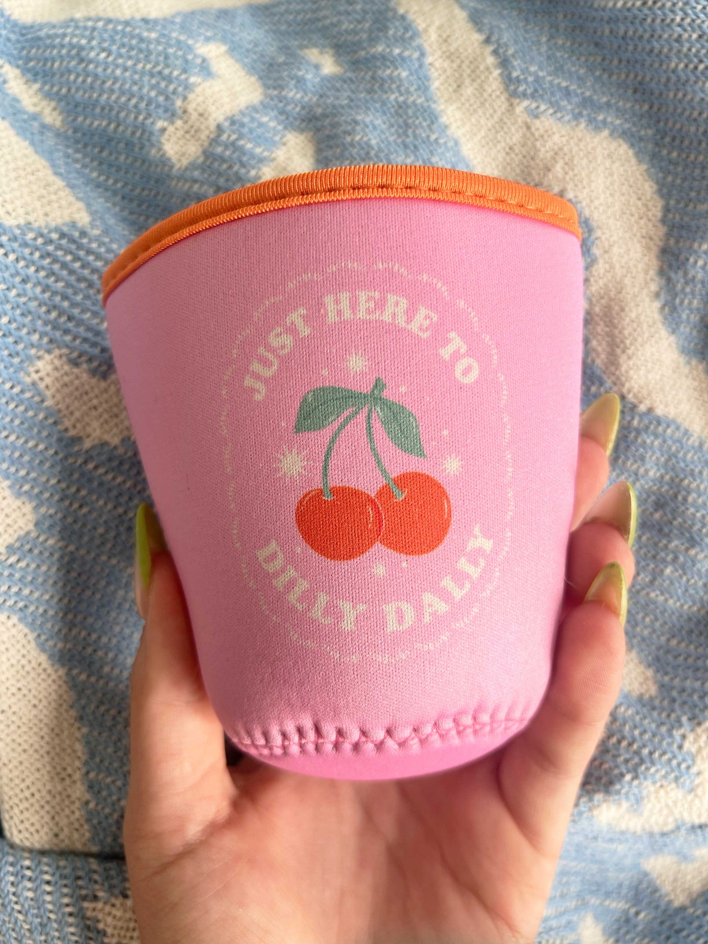 Dilly Dally Cherries Coffee Sleeve: Grande/ 16 Oz Beverage