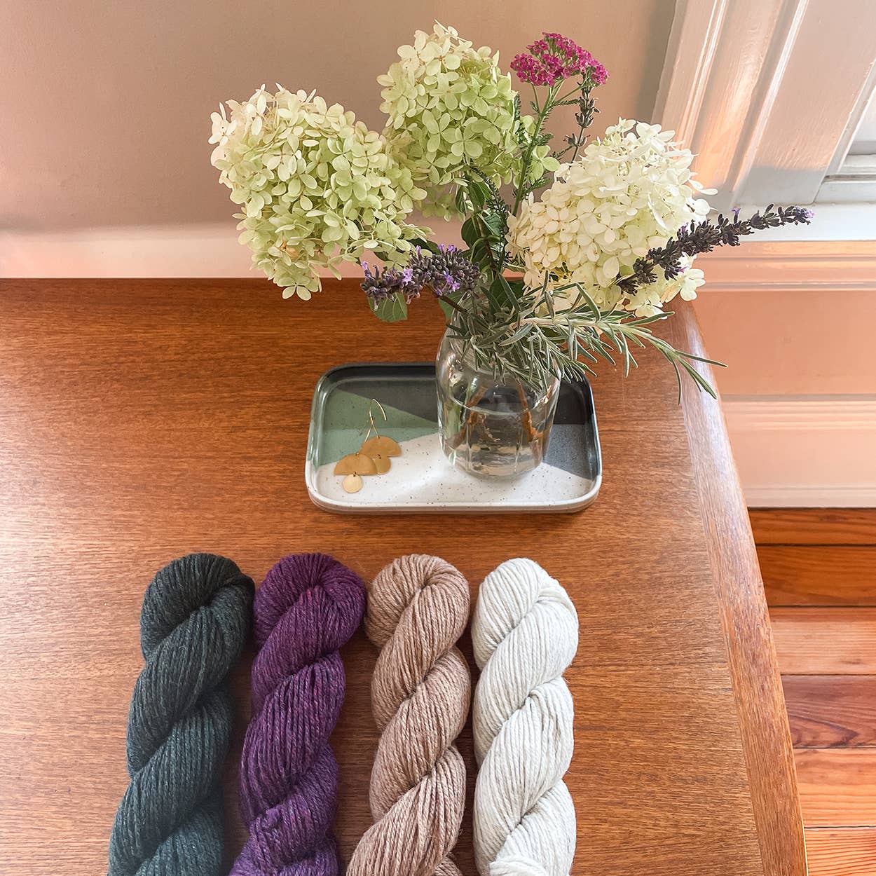Erin: bulky weight Irish and New Zealand wool: Natural